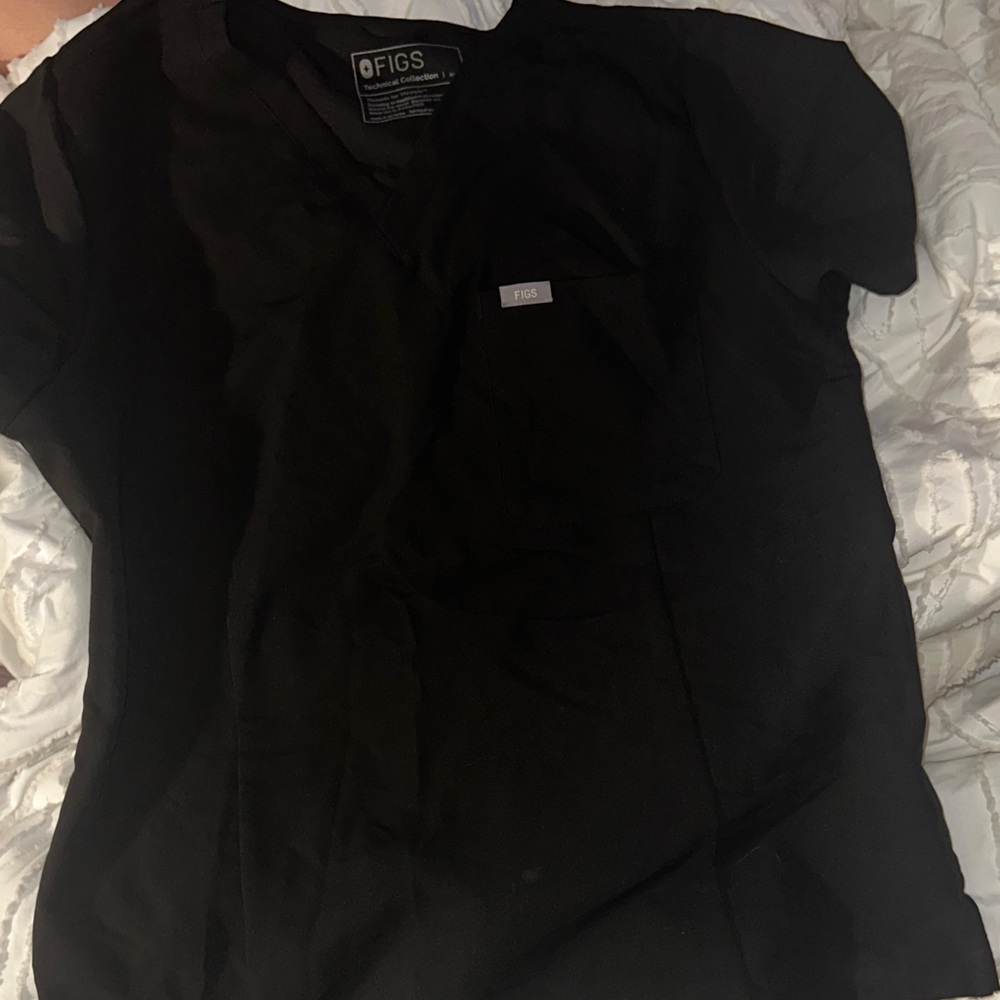 FIGS Classic Black Scrub Top